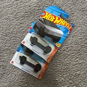 COPY - Tesla Cybertruck Toy - Silver lot of 2